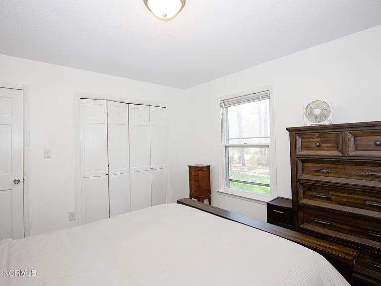 901 Glendale Dr — Photo 28