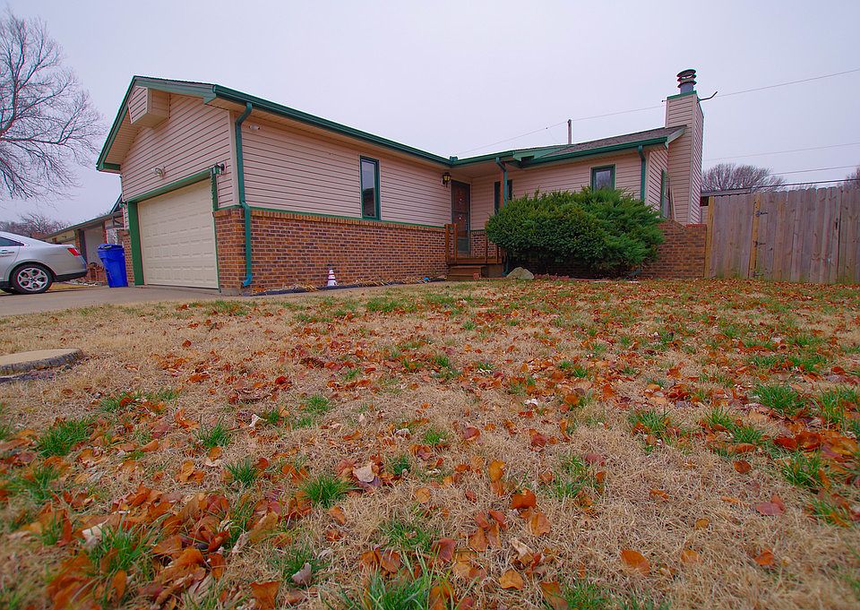 1st image of 2731 W Crawford Ave