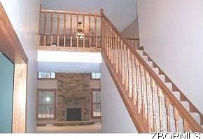 4th image of 1100 Hickory Creek Dr