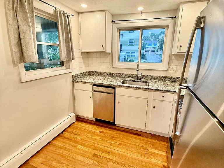 40 Stone St #5R — Photo 4