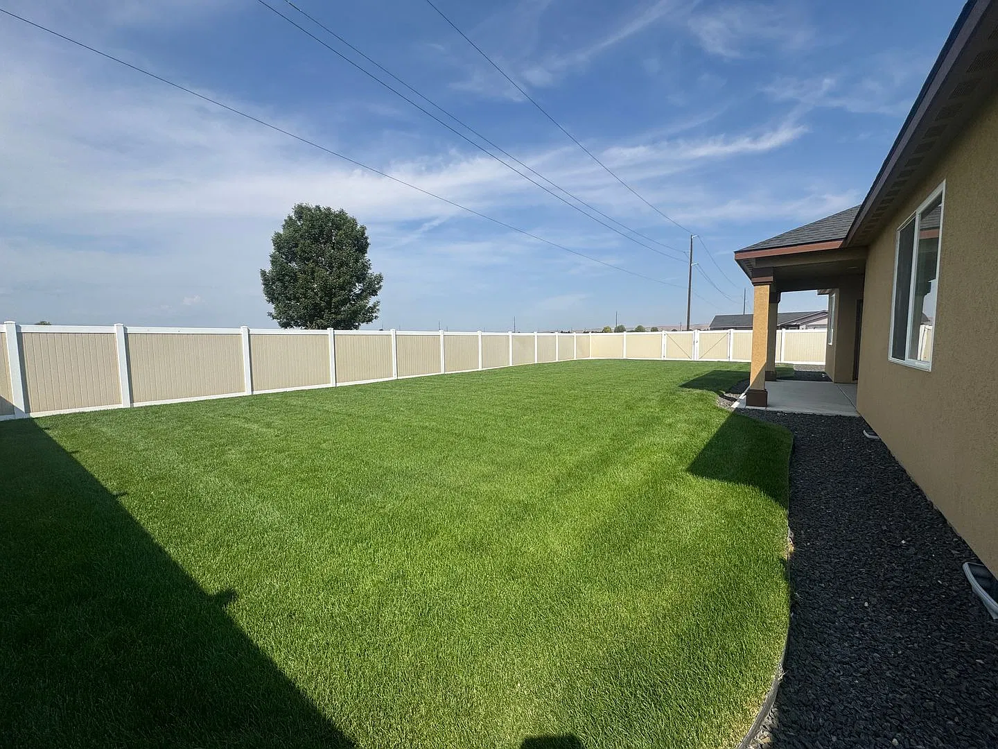 3 bedroom 2 bath Home in Quincy — Photo 3