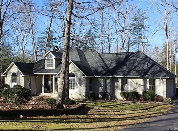 3rd image of 222 Westwood Dr