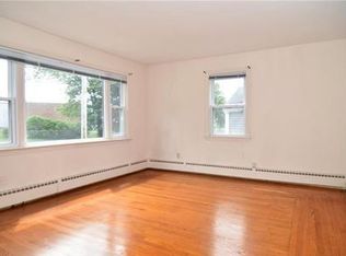 7 Aborn St, Newport, RI 02840