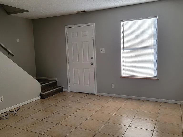3561 Elk Ridge Dr — Photo 1
