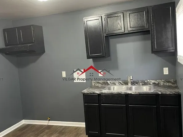 1039 Hanley St, Gary, IN 46406