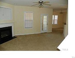 2nd image of 1525 Dowling Rd