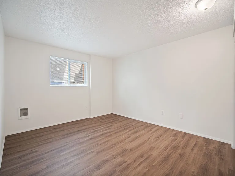 Renovated 1bd/1ba Millwood Apartment | A/C | Covered Parking | Pet Friendly | Avail 9/1/26 — Photo 14