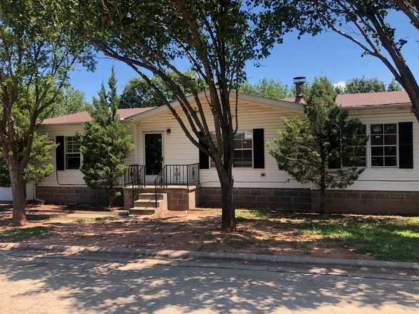 12144 Woodland Hills Dr, Oklahoma City, OK 73131