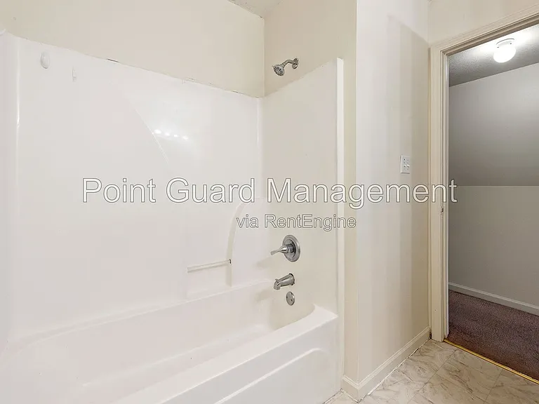 321 W South Ave — Photo 45