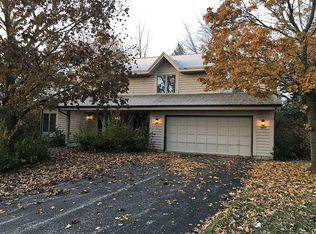 3917 S Woodhill Ct, New Berlin, WI 53151