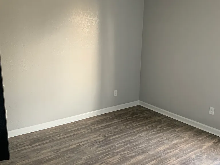 2600 W 30th Ave #6 — Photo 3