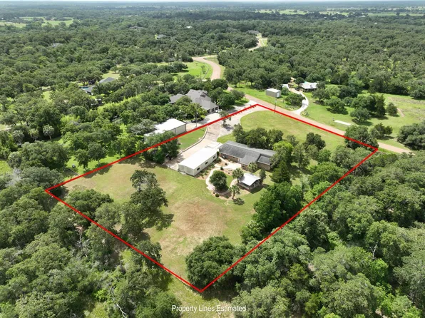 1017 Buescher Rd, Columbus, TX 78934