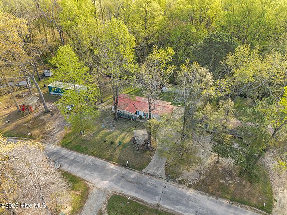 5th image of 2211 Beechnut Drive