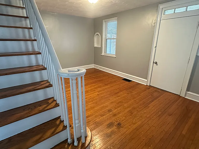 1214 N Octagon Rd — Photo 4