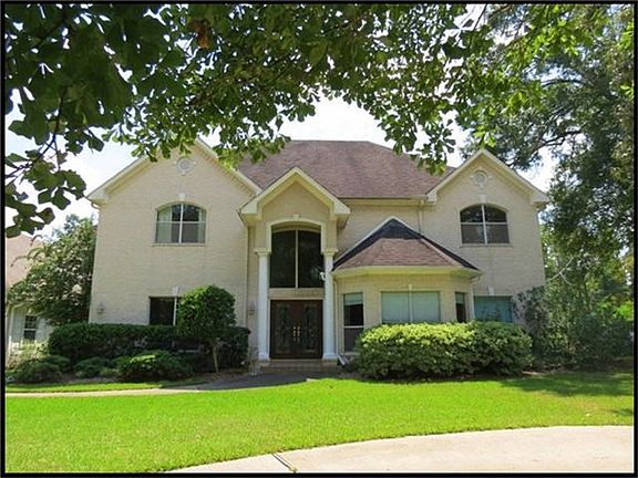 Close up of the front elevation of this spectacular home. Satellite dish owned and will remain with the property. Directv and  U-verse is available with fiber optic lines in the area.