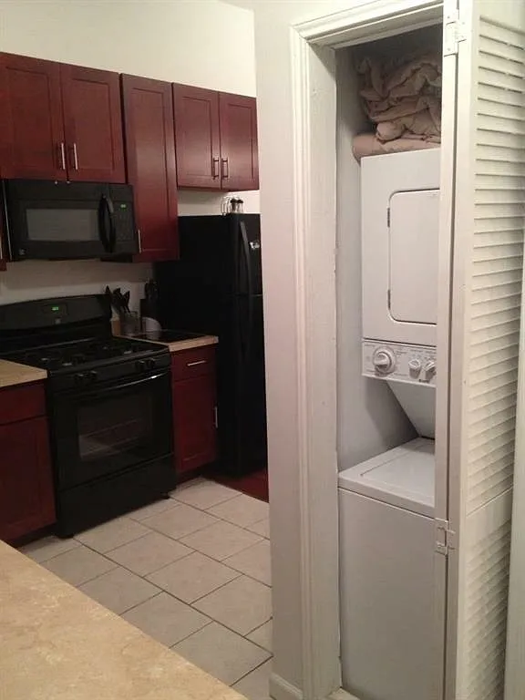 1 bed, 1.0 bath, 650 sqft, $1,795 — Photo 2