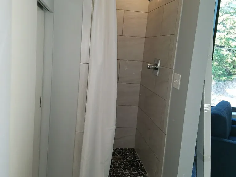 1016 Beckett Point Rd — Photo 14