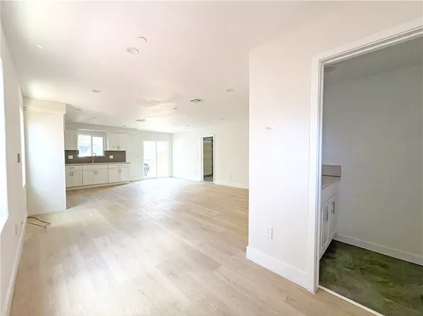 645 W 97th St, Los Angeles, CA 90044