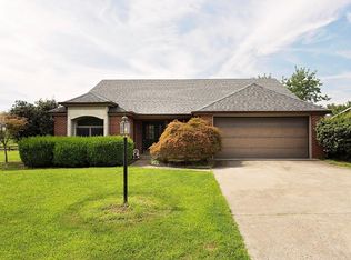 101 Lakewood Ln, Georgetown, OH 45121