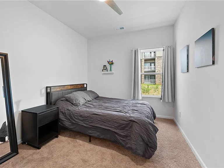 229 Dupont Dr — Photo 18