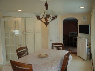 225 Hounslow Rd, Shirley, NY 11967