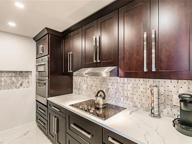 4001 Gulf Shore Blvd N #1104 — Photo 11