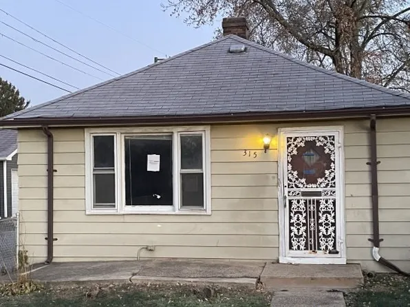315 W 150th St, Harvey, IL 60426