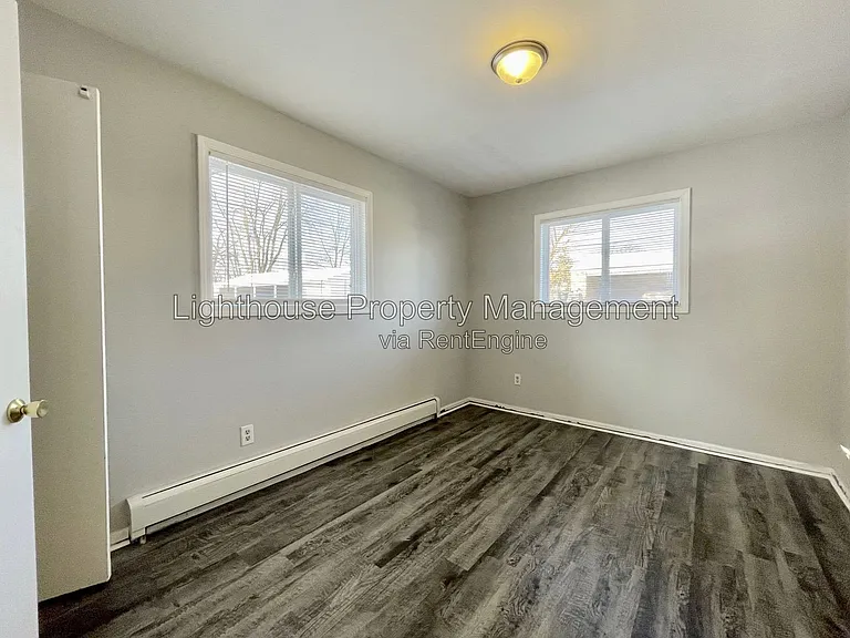 3215 Marshall Ave SE — Photo 9