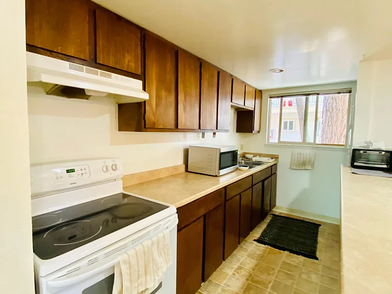 878 Lakeview Ave #4 — Photo 4