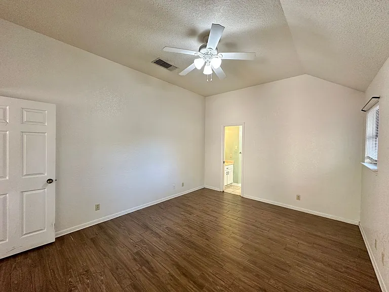 1114 Boulder Run — Photo 18
