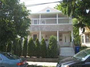 86 Floral St #1, Newton Highlands, MA 02461