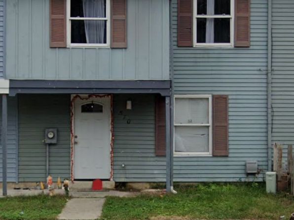 570 W Loch Lomond Dr