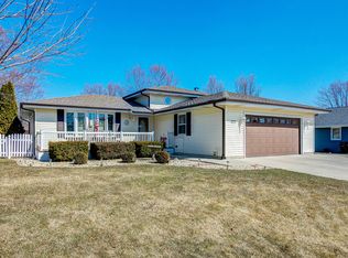 705 Plank Rd, New Lenox, IL 60451