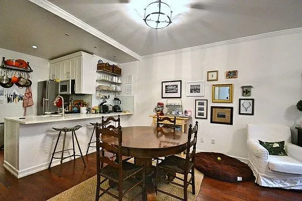 Rented by Bold New York | media 32