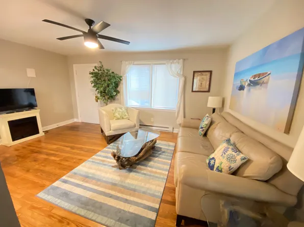 935 W Ocean View Ave #B, Norfolk, VA 23503