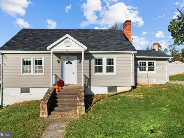 337 Thompson St, Strasburg, VA 22657