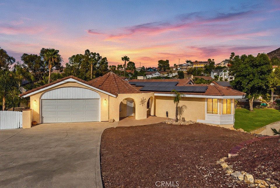 1st image of 22032 San Joaquin Dr W