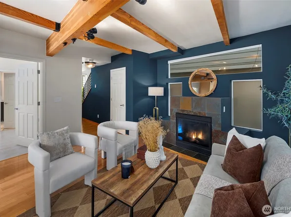 18014 Stone Avenue N #18014, Shoreline, WA 98133