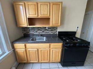 137 Goodwin Ave #2L, Newark, NJ 07112