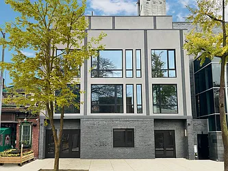 228 Vanderbilt Avenue in Fort Greene