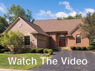 5196 Doral Ct, Ann Arbor, MI 48108