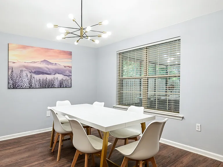 224 Park View Ct — Photo 6