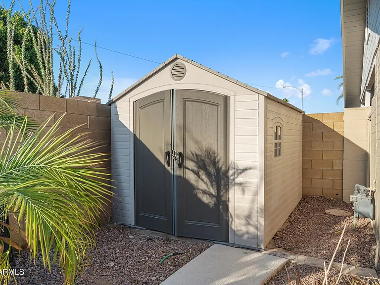 2548 N 68th Pl — Photo 29
