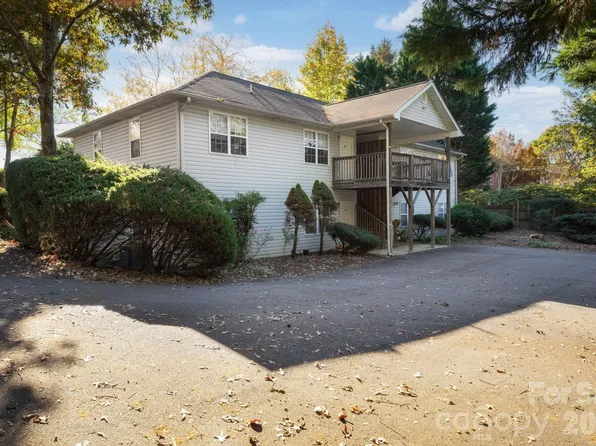 242 Westwood Pl, Asheville, NC 28806