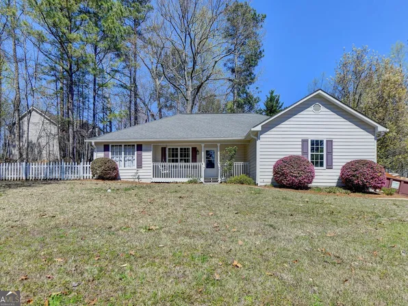 8615 Topaz Ct, Gainesville, GA 30506