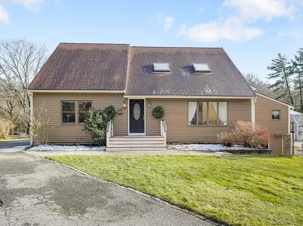 923 Main St, Northbridge, MA 01534