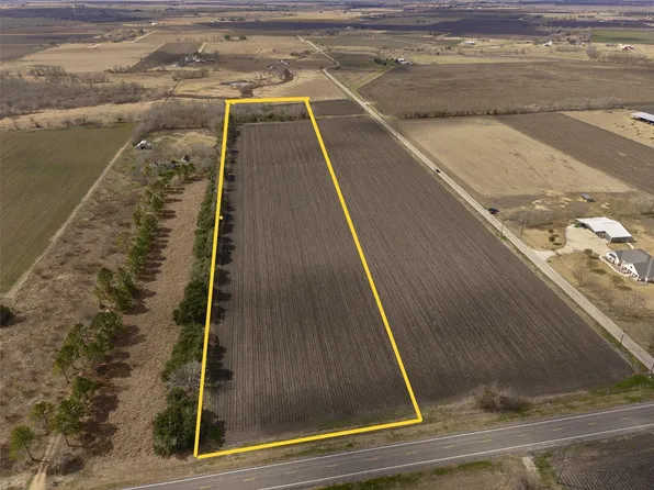 Fm 1952, Wallis, TX 77485