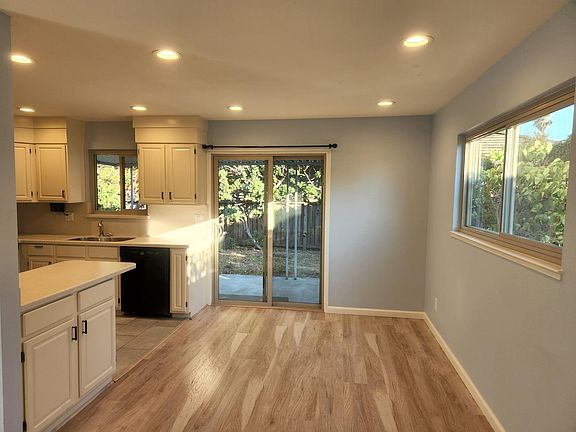 Dining/Kitchen