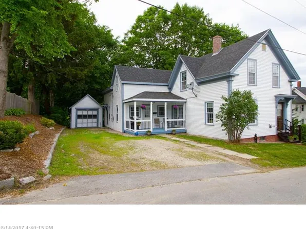 9 Fountain St, Gardiner, ME 04345