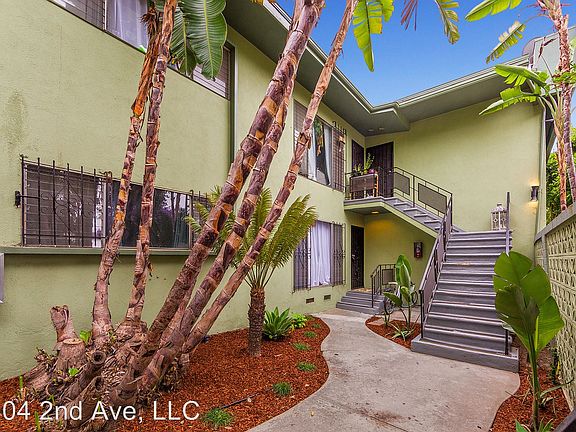 3rd image of 2404 2nd Ave APT 5